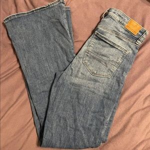 American Eagle Denim Jeans. Medium wash. Size 26 R